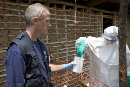 Информационный вирус Эбола